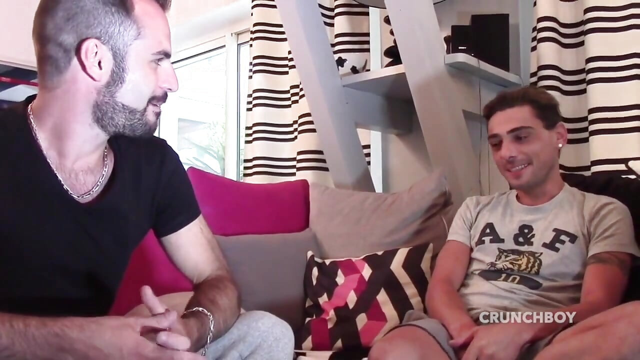 Шлюшку відтрахав без презерватива гетеросексуальний хлопець, цікавий і багато іншого