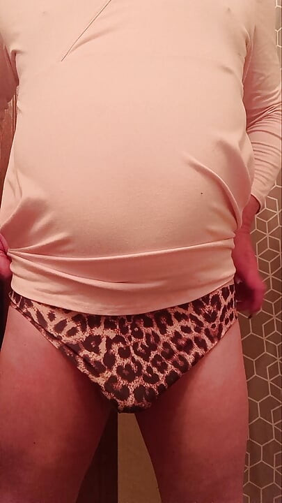 แต่งตัวชักว่าว