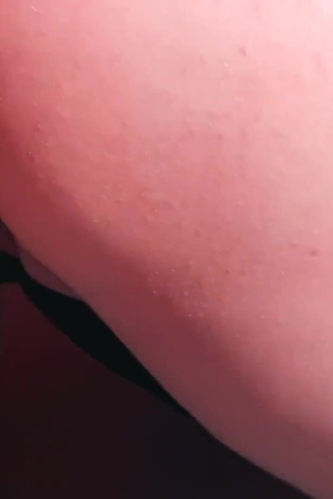 Imala seks sa svojom novom cimerkom