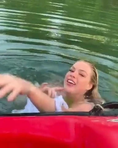 Swiming nude