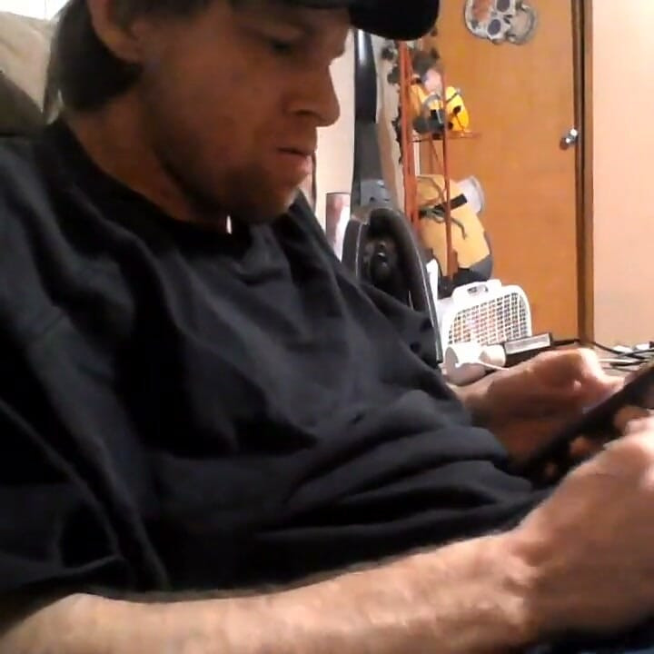 Xsmilingbob Pleases Himself