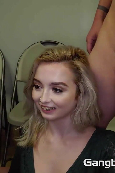Young blonde Lexi gives 5 guys a blowjob