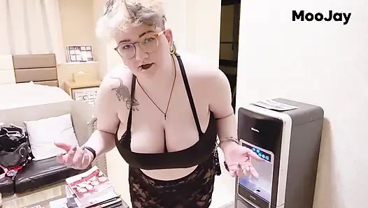 POV-rollenspiel: roomate will prüfen, ob ihr outfit versaut ist