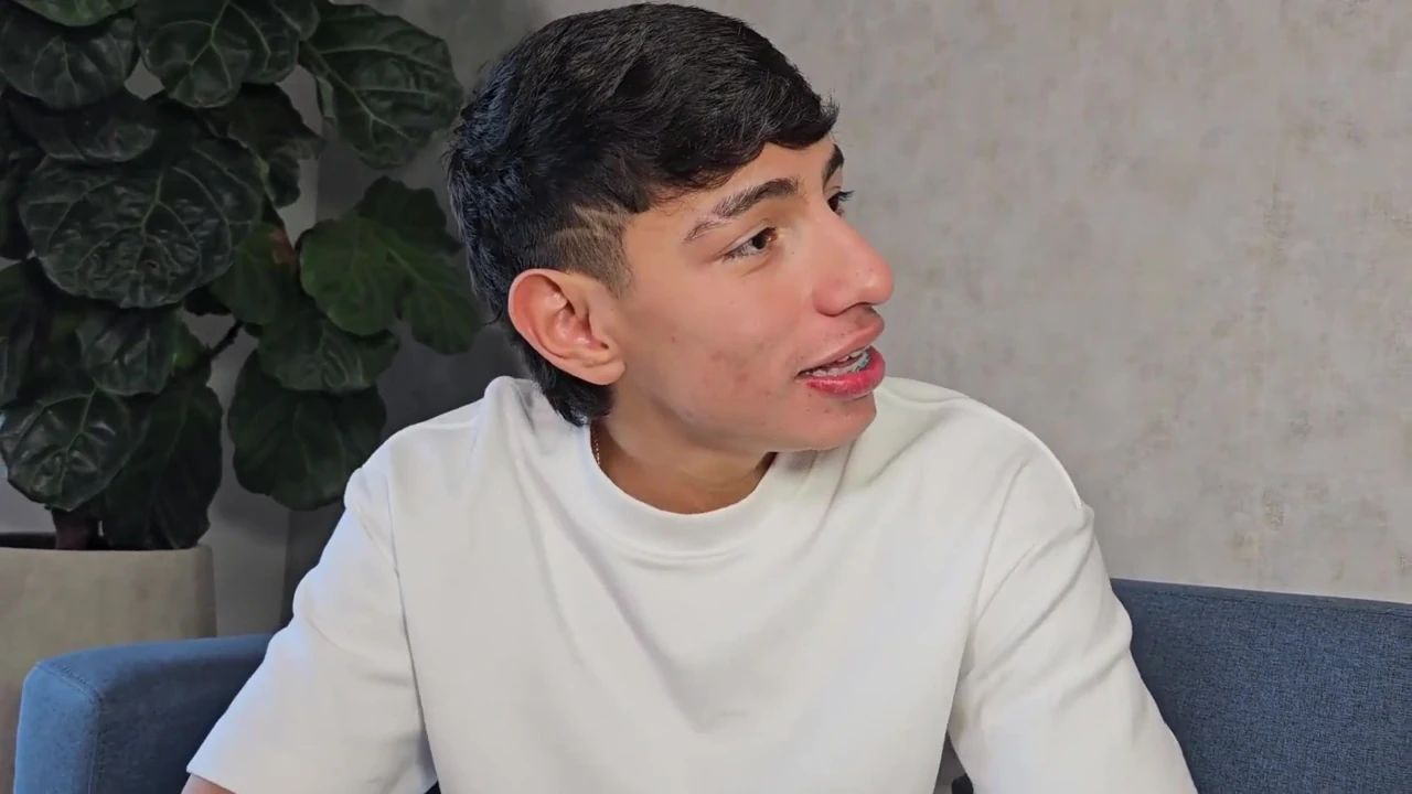 From Innocent Girl on Instagram to Porn Actress, I Still Can't Believe It - Esteban Gamboa & Andrea Castro