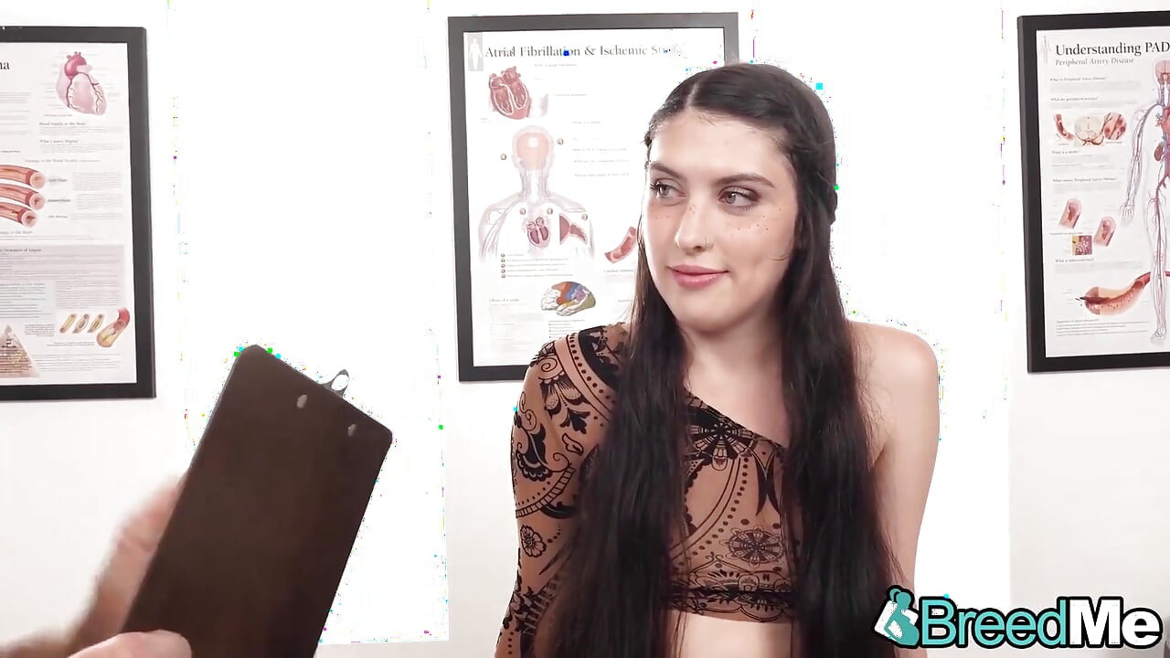 Daisy's Pregnancy with Age Difference and Orgasm