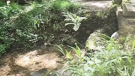 Doğada sevişilmeyi çok seviyorum