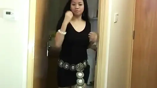 Yüze Boşalma Seven Evli Kadın Fahişe