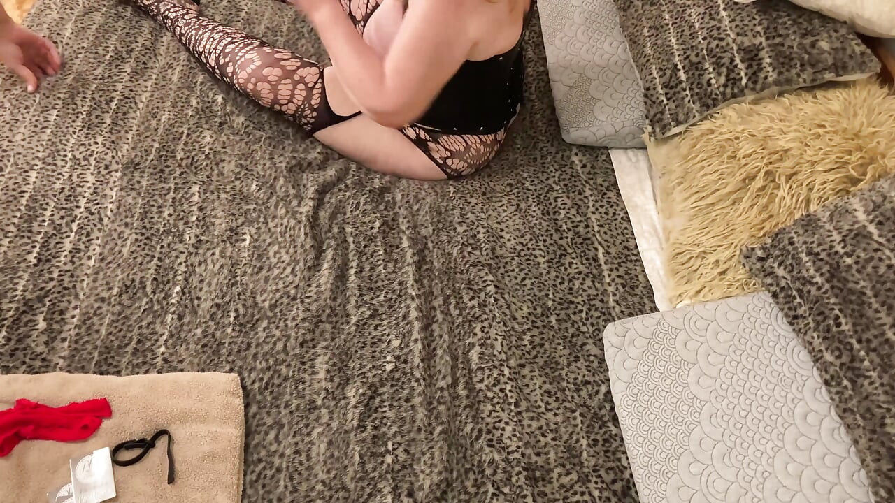 Nine Carmen'in seksi kart oyunu bölüm ii