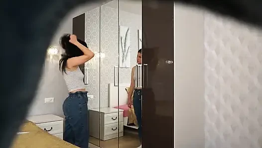 Тебе нравятся мои подруги?