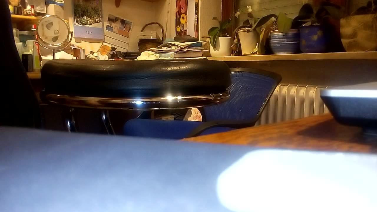 Lusttropfen auf Barhocker