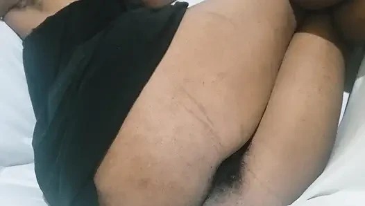 Ebenholzarsch gerittene schönheit in Raw HD - kurviger körper, echte amateur-vibes, natürlicher körper
