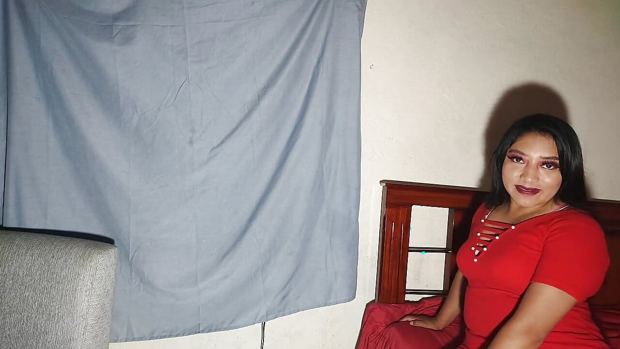 Nevjerna žena ga tjera da twerka dok ima analni seks sa susjedom