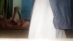 Fratele vitreg Dasi a instalat sora vitregă în camera de acasă Al, videoclip romantic foarte sexy