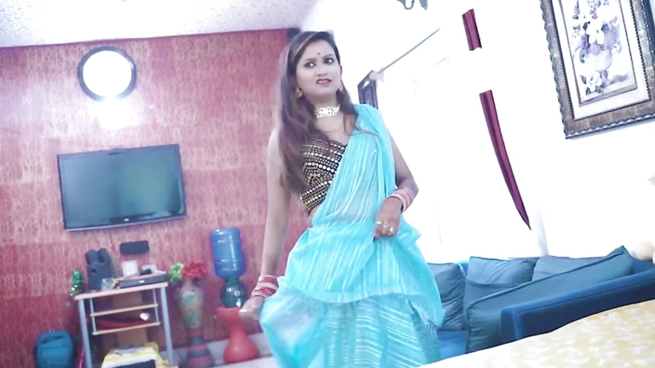 Bhabhi ki bahin ko jabbar dasti room me pakad ke choda