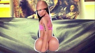 Nicki Minaj grote kont poster sperma eerbetoon