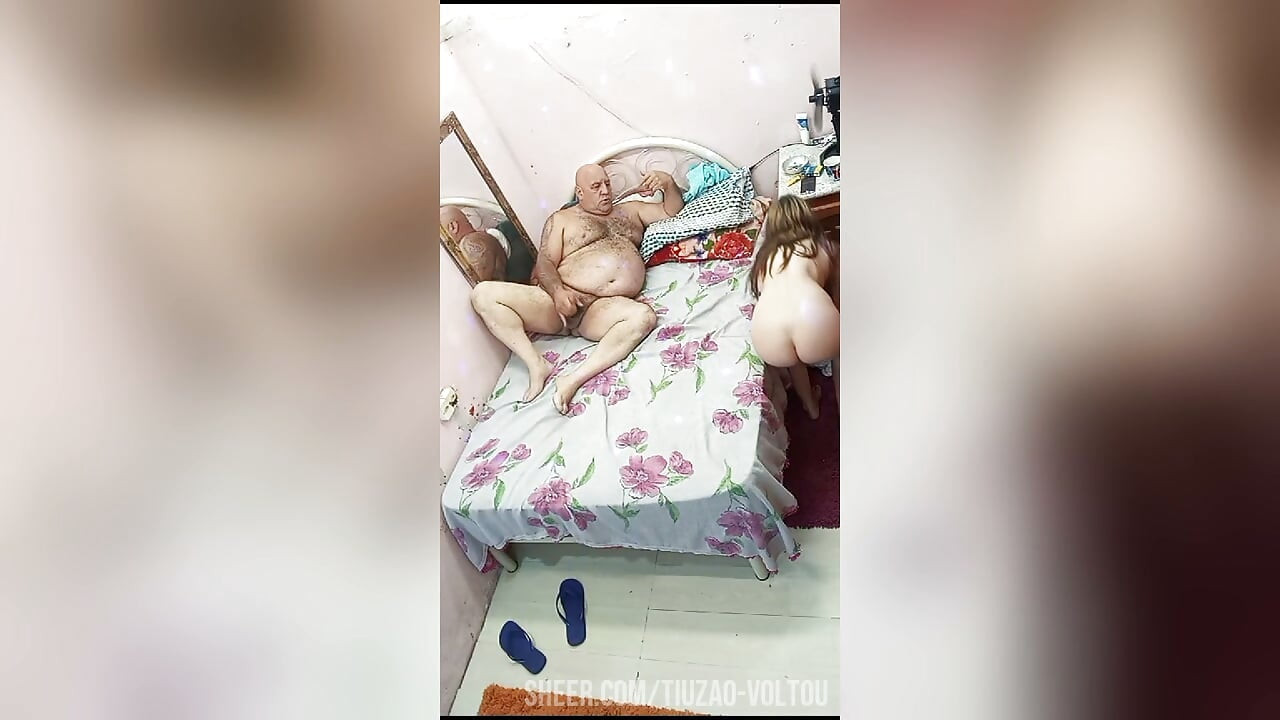 LITTLE GUY WANTS A THICK DICK