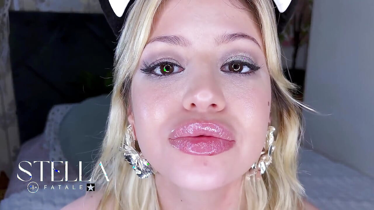 Lips Fetish: Pinakamainit na Eksena ng Aking Pinakamatatabang Labi sa Isang Pack