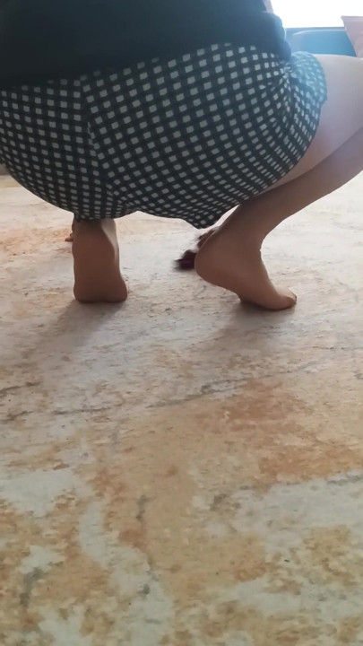 My big-buttocked, turbaned stepmother while cleaning | Clip 1