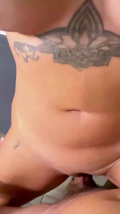 Kawan baik berambut merah teman wanita saya mendedahkan kepada saya bahawa dia tidak setia dan saya mengongkeknya dengan keras untuk memberikannya kembali | Klip 3