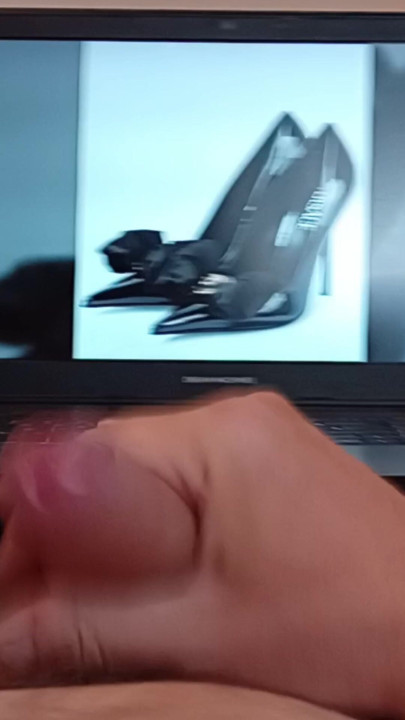 Jerk off while looking at pictures of 2 #shoes #highheels #fetish #shoefetish #cumshot #boots #shoes #shoefetish #shoejob high heels