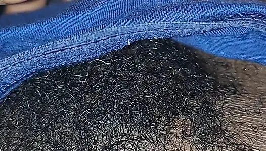 Islak amcığımla oynuyorum