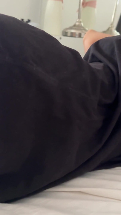 My Latina stepsister forgets her panties before the flight | Clip 1