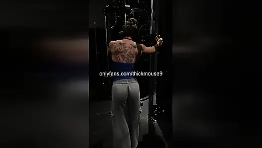 OMG! Canlı yayında amını sızdırdı - buna inanmayacaksın!