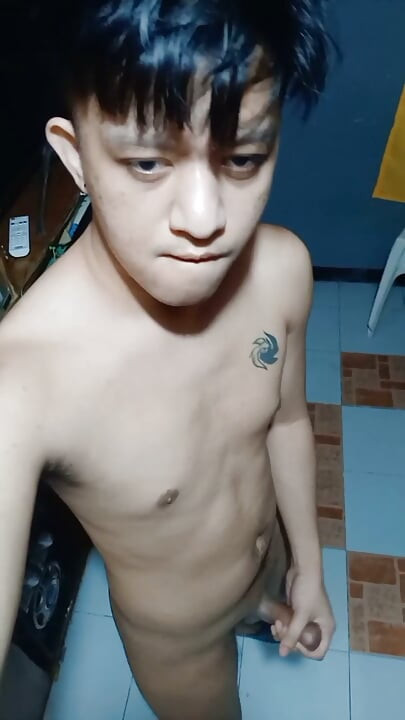 Let Me Give It to You Stepdaddy! Pinoy Twink Masturbation and Live Cum