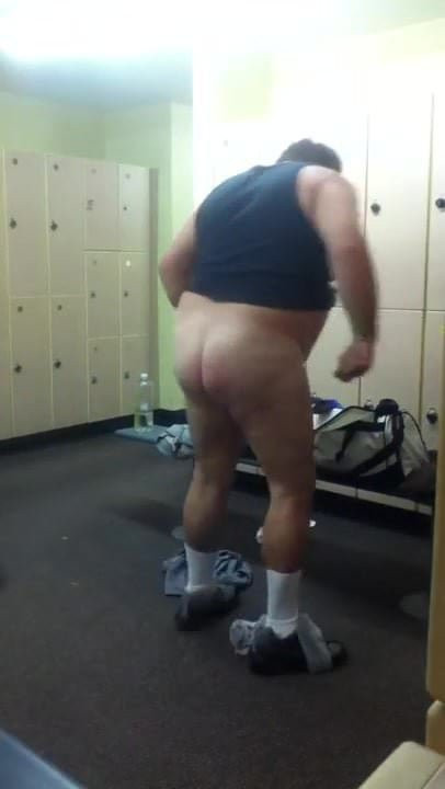 Fat daddy at gym
