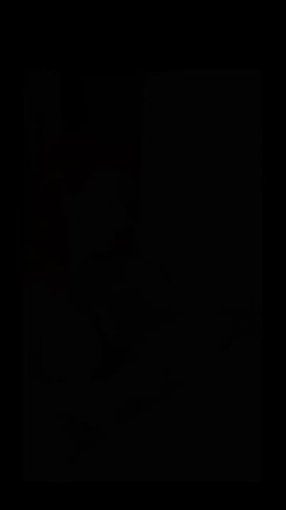 彼が私の胸を覆うまで吸ったりオナニーしたりしていた