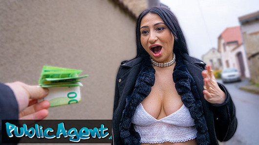 Public agent - milf francesa con gloriosas tetas naturales tiene sexo en primer plano