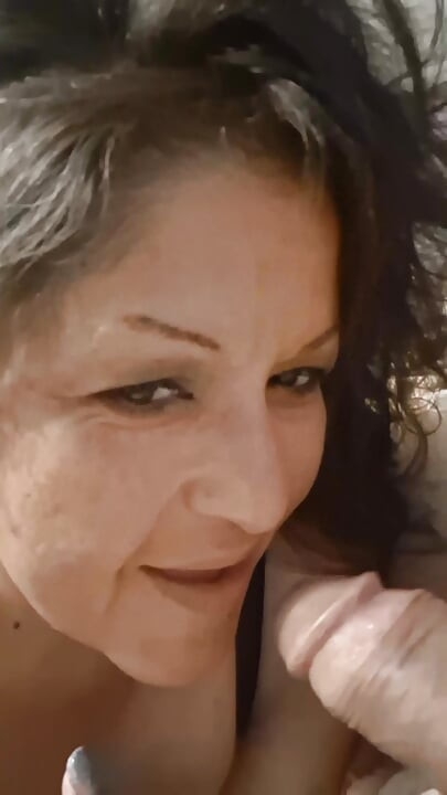 XRAQUELX Γαμήσι με φιλιά, πιπίλισμα βυζιών και σκληρό Face Fucking, 69