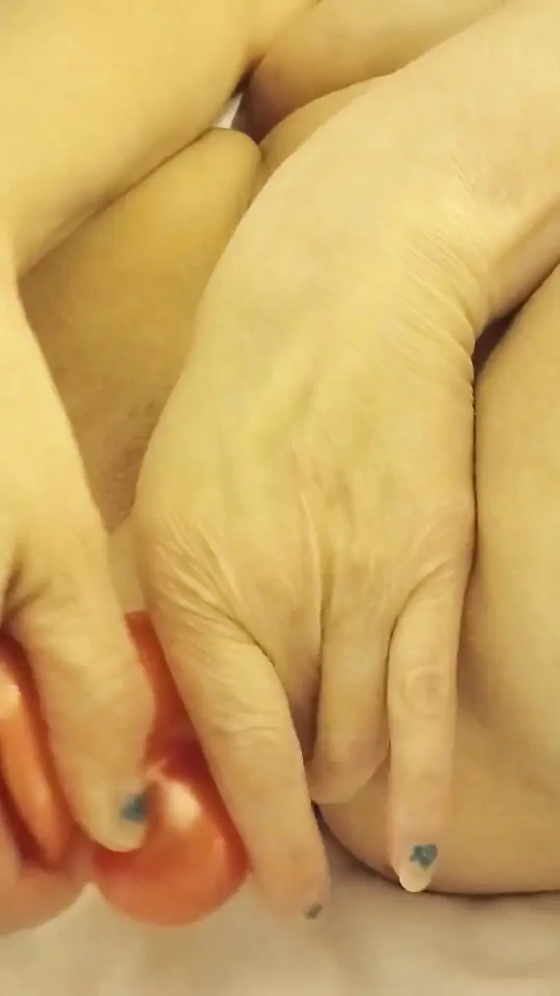 Sexy Anal MILF 3 Toys