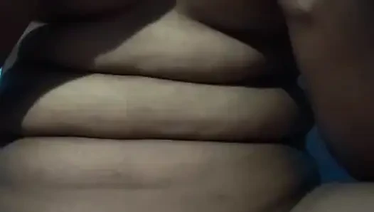 Adik tiri ngirim video bugil dan seksi