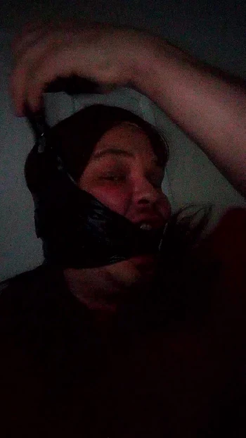 Tightly wrap gag remove