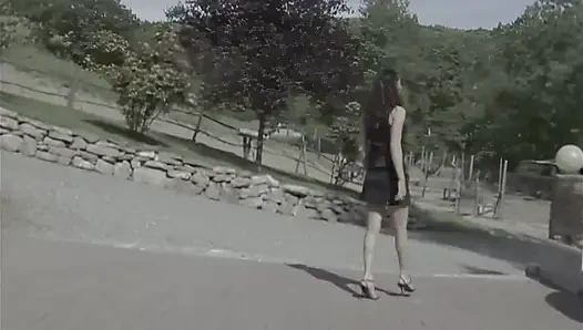 Он, любовник и друг: тройница в конюшне