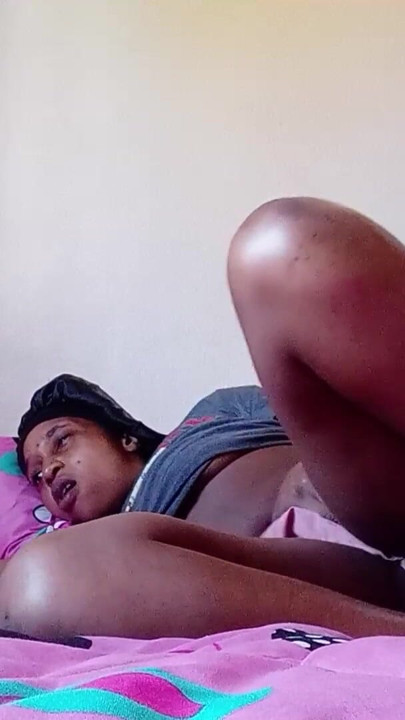 Masturbate while talking to my boyfriend was so horney ,we do video call when I'm Horny | Clip 1