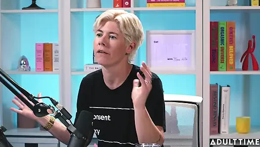 Lilly Bell teşhircilik, seks ve güçlendirme | Adult Time Podcast