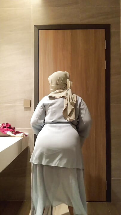 Do you like my ass? "Miss me yet? I can fix that... 💦