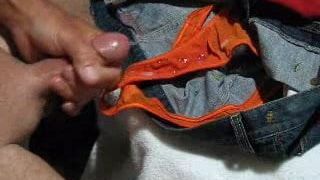กางเกงชั้นในสีส้ม