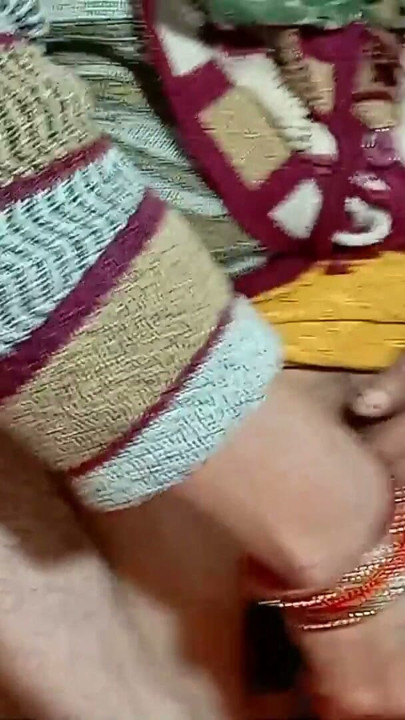 The owner did the shaving of the Indian maid's discount. | Clip 2