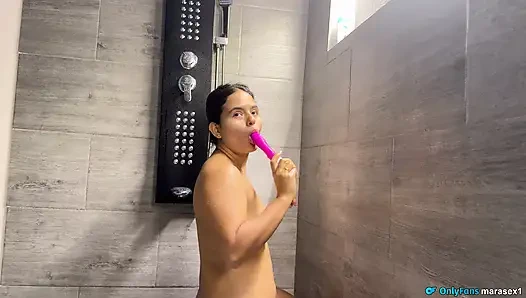HARDCORE AND PASSIONATE SEX WITH MY GIRLFRIEND IN PUBLIC BATHROOM