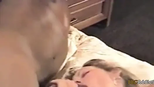 Kecanduan kontol besar pria kulit hitam - istriku suka banget sama kontol besar pria kulit hitam