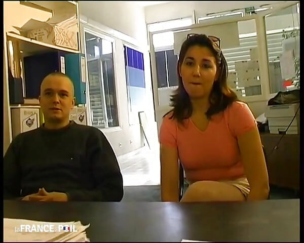 Teddy e Stephanie em um casting para quente.