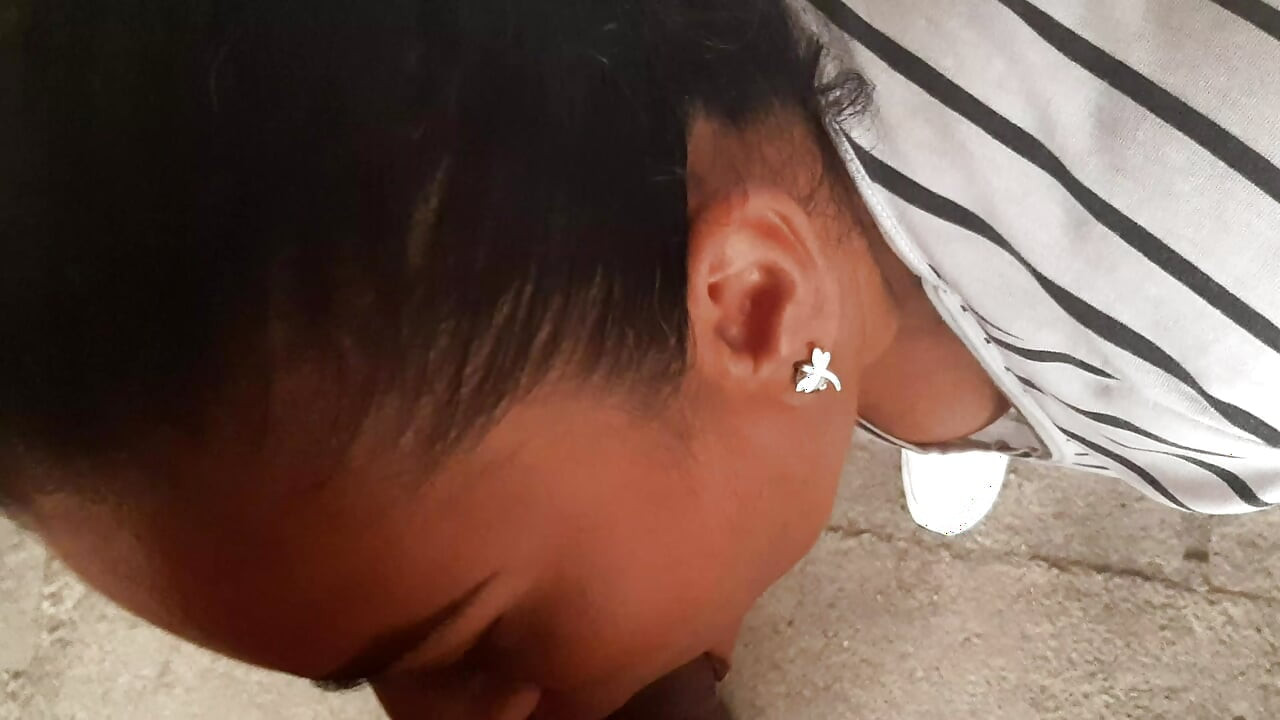 Нова компилация от Бренди, която смуче хуй