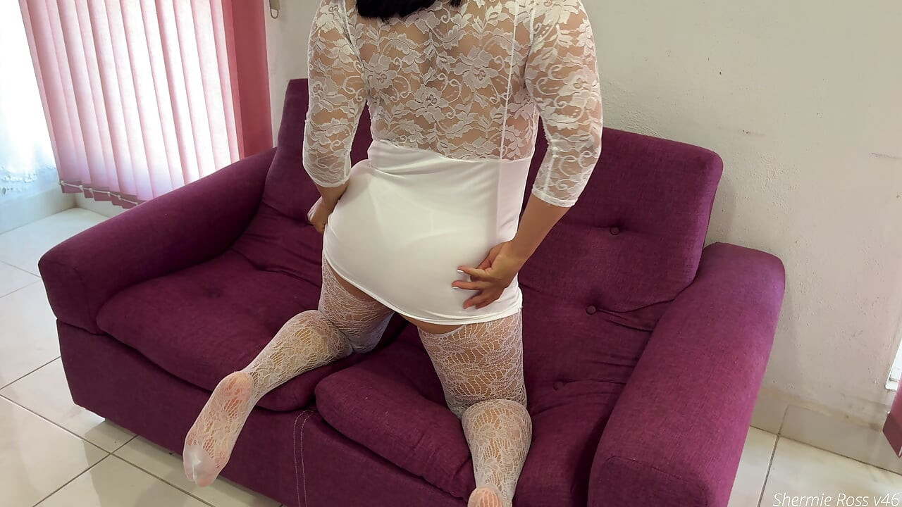 My stepsister surprises me with white lingerie, I it very good.