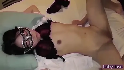 Sosyal medya üzerinden başvuran evli kadın, beklenmedik karşılaşma özel bir gizli anın içine giriyor