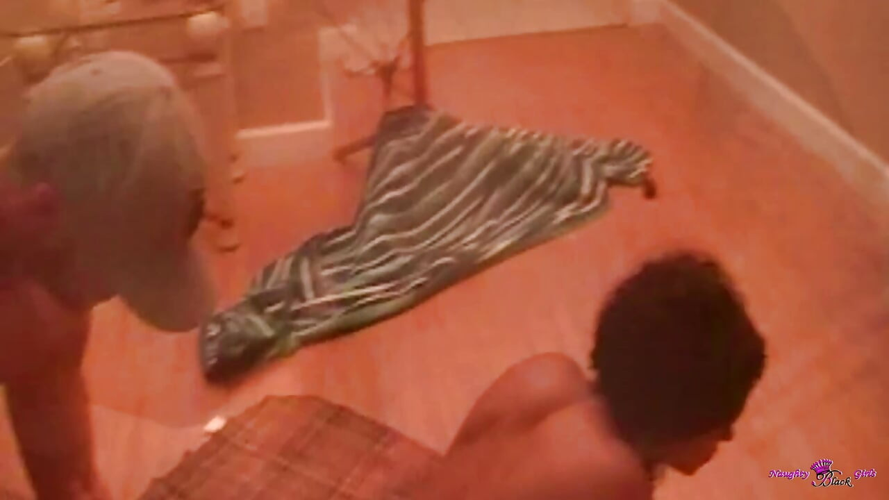 Before This Guy Cum on This Black Bitchs Face He Fucked Her in the Streets