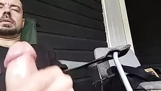 HOT DADDY PUMPS A NUT