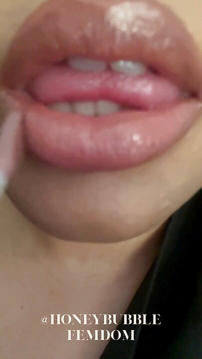 Nude Lipgloss Lip Fetish, Lip Worship, Femdom